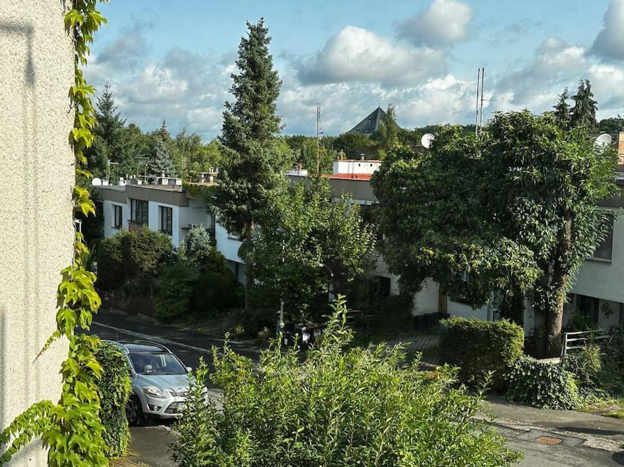 Byt V Rezidencni Ctvrti Prahy 6 Prag Eksteriør billede